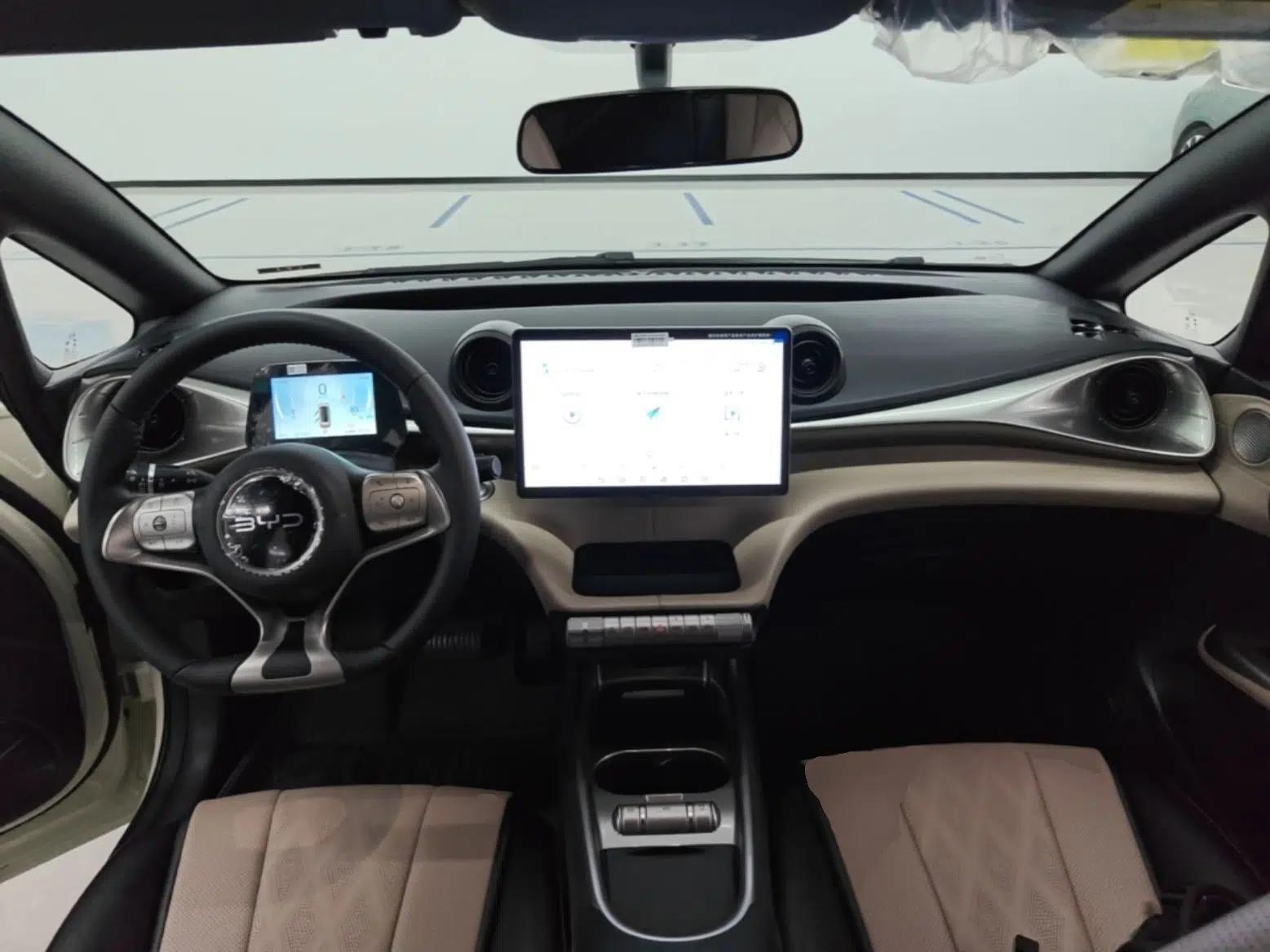 BYD Dolphin 2025 420km Free Edition — миниатюра 12