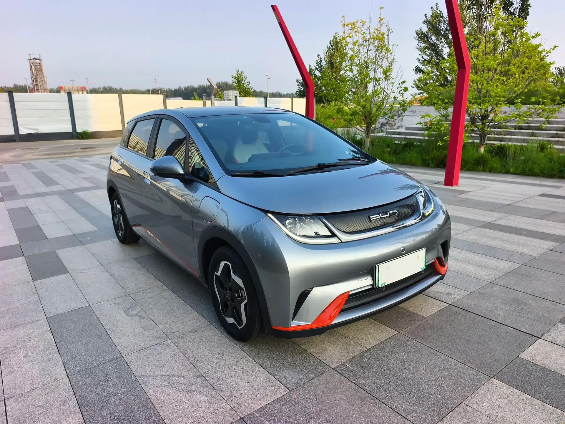 BYD Dolphin 2021 405 km Fashion Edition — миниатюра 3