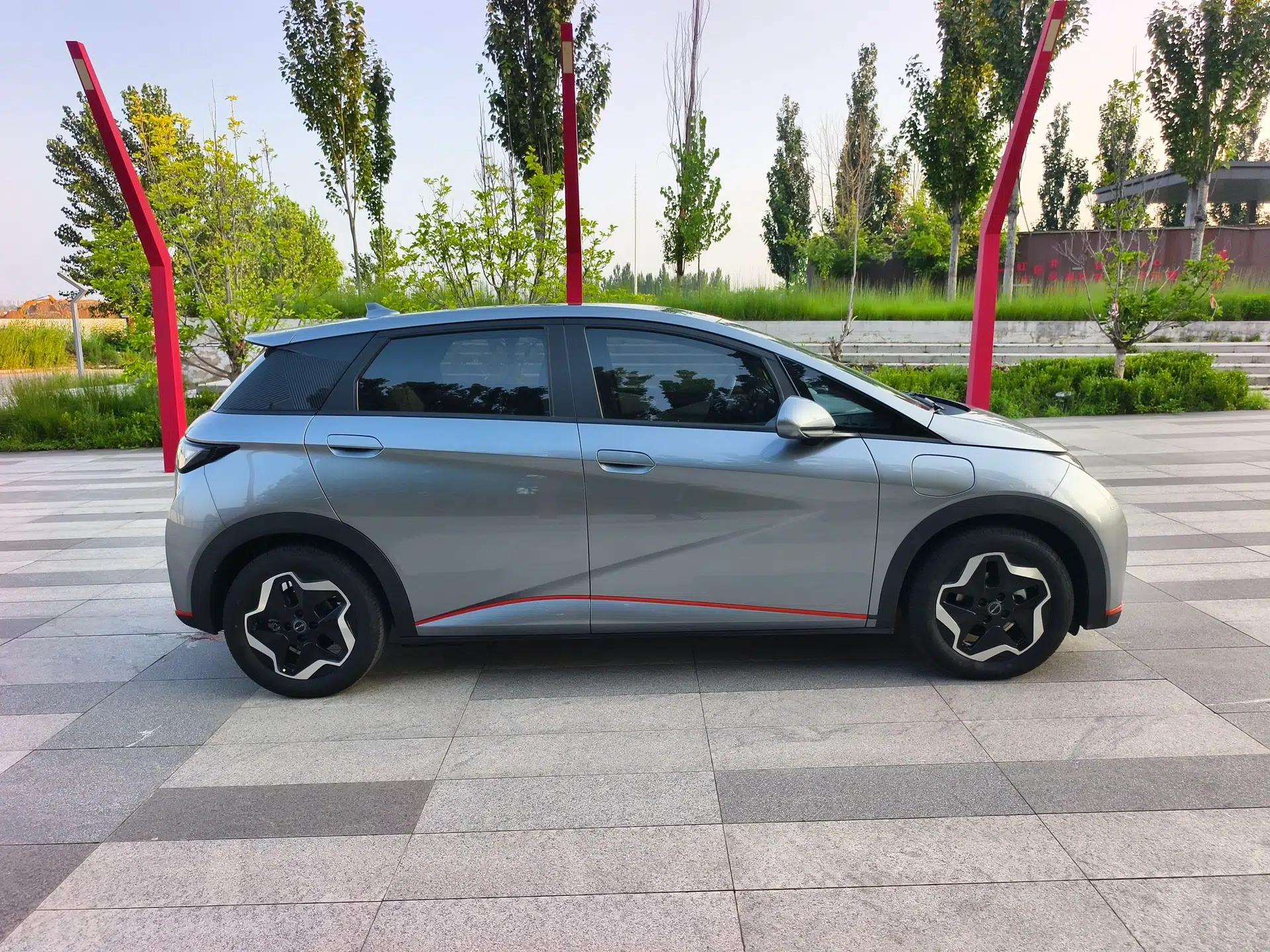 BYD Dolphin 2021 405 km Fashion Edition — миниатюра 4