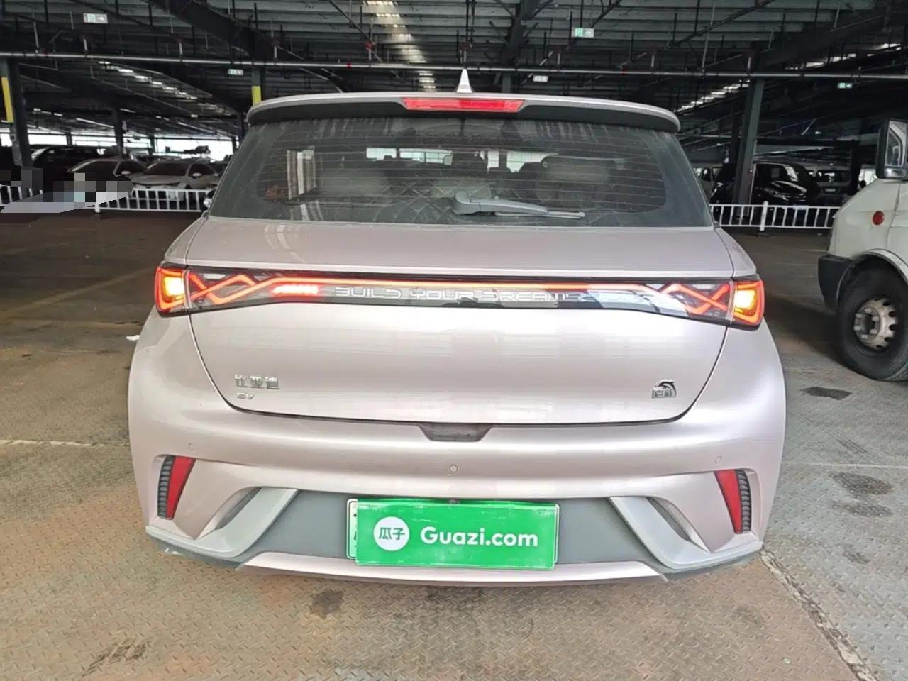 BYD Dolphin 2023 420 km Fashion Edition — миниатюра 5