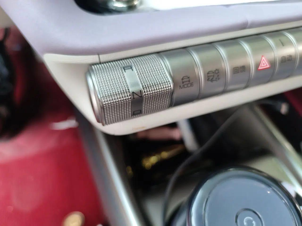 BYD Dolphin 2021 405 km Fashion Edition — миниатюра 14