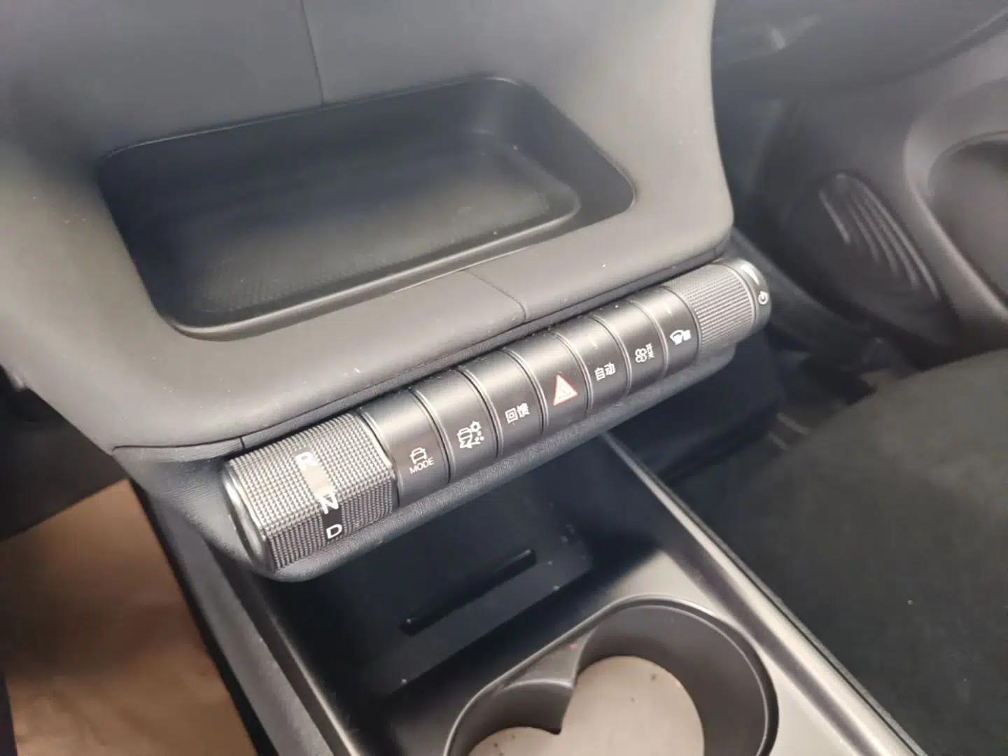 BYD Dolphin 2024 Honor Edition 420km Freedom Version — миниатюра 16