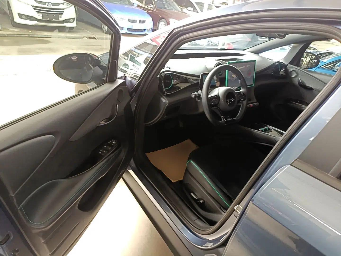 BYD Dolphin 2024 Honor Edition 420km Freedom Version — миниатюра 18