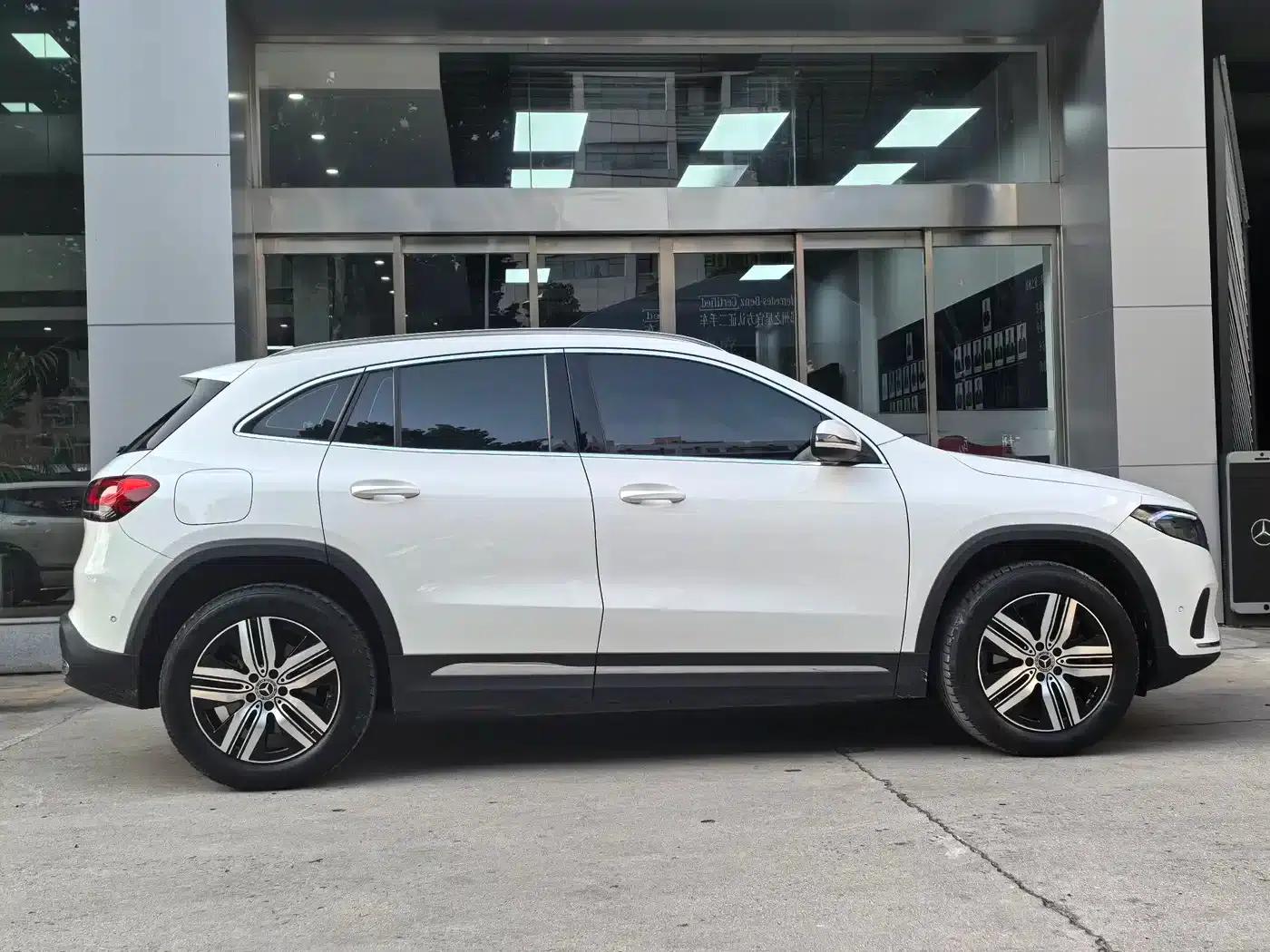 Mercedes-Benz EQA 2023 Model EQA 260 — миниатюра 2