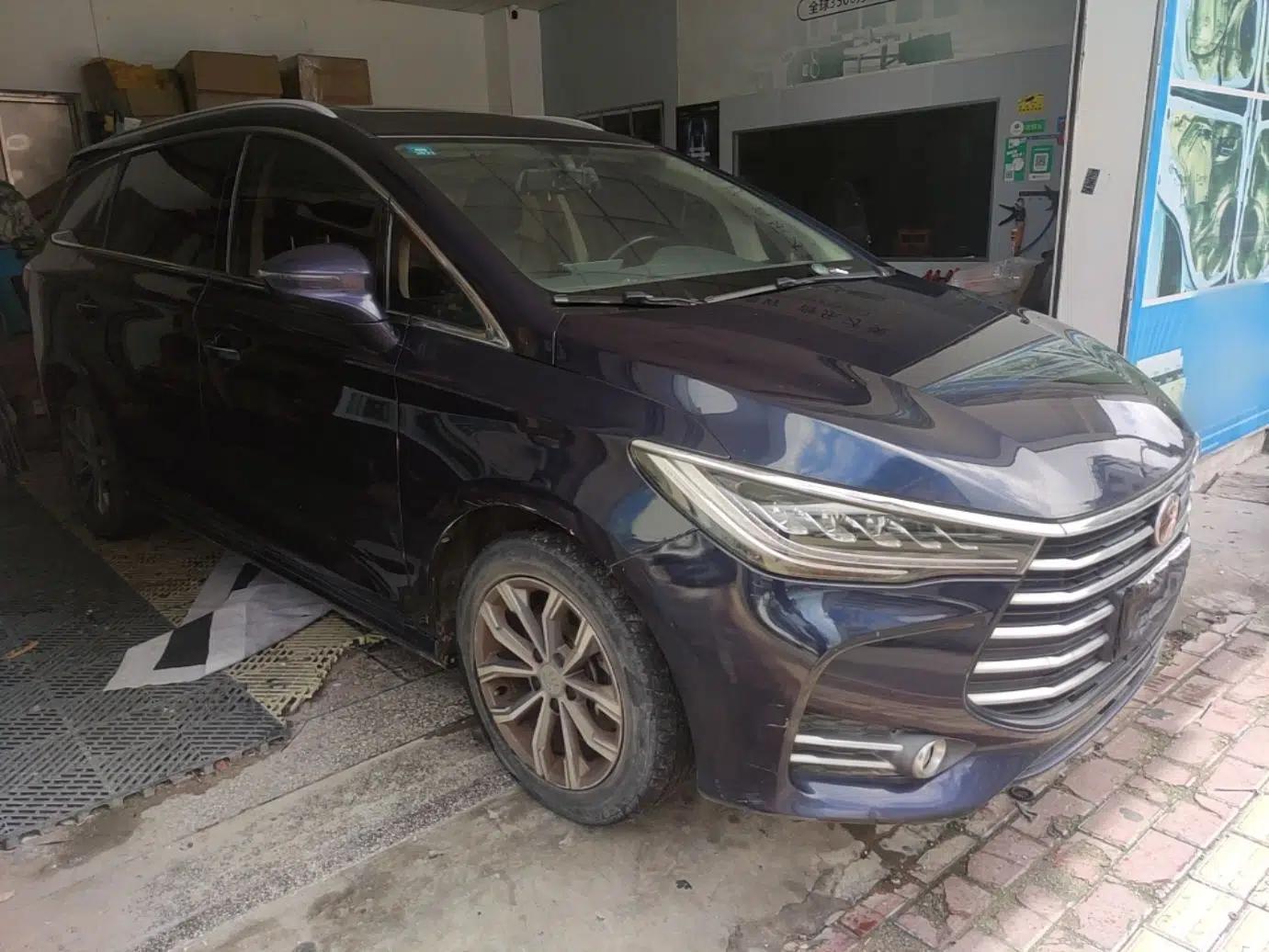 BYD Song MAX 2019 1.5T Automatic Smart Connect Ruiyi Sunroof Model 7 Seats China VI Standard — миниатюра 3