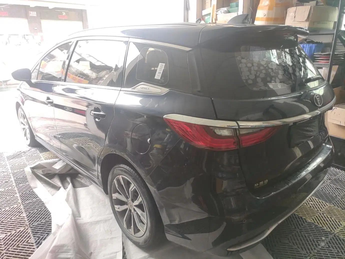 BYD Song MAX 2019 1.5T Automatic Smart Connect Ruiyi Sunroof Model 7 Seats China VI Standard — миниатюра 4