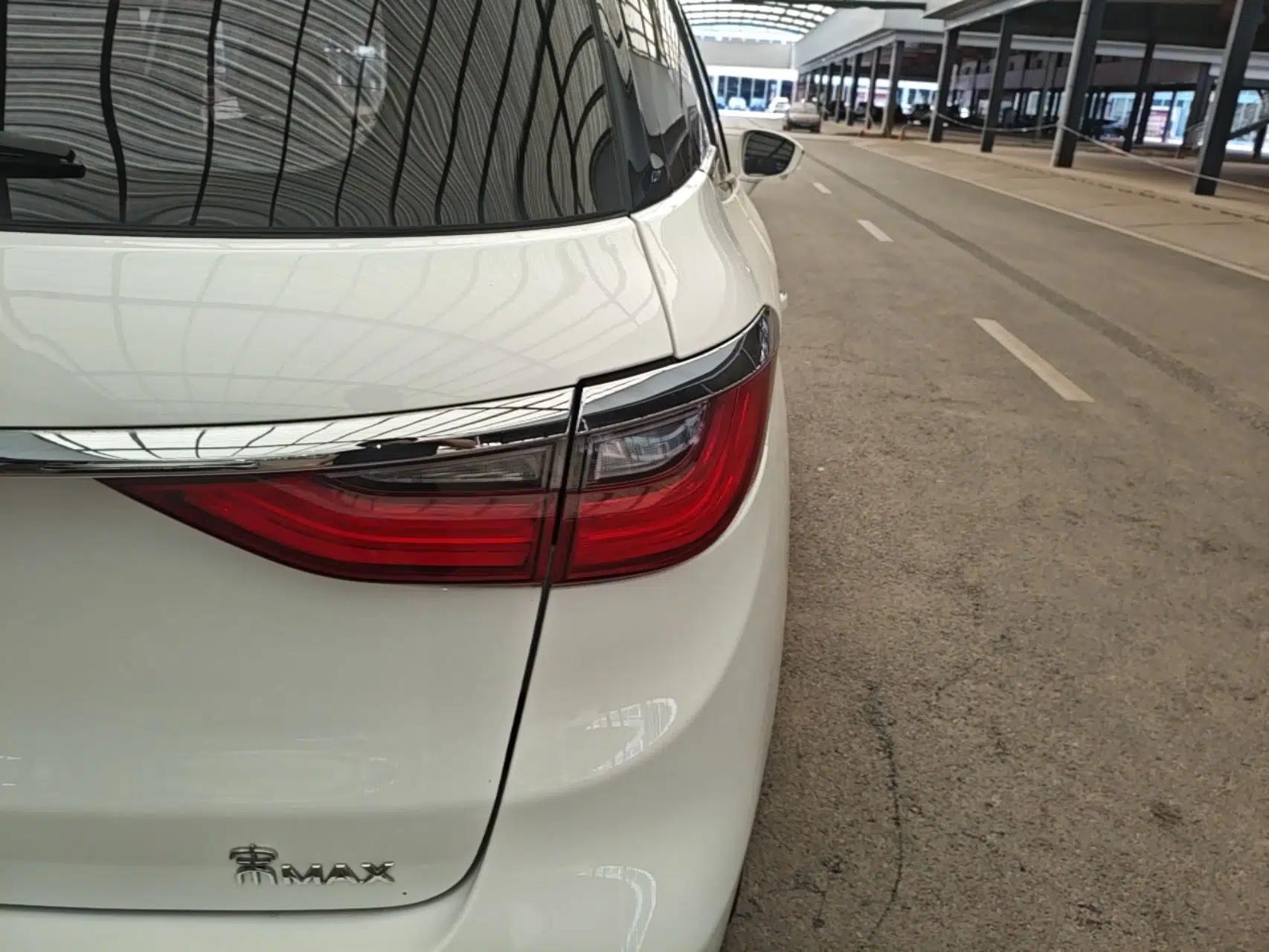 BYD Song MAX 2018 1.5T Automatic Smart Connect Elite Model with 6 Seats — миниатюра 14