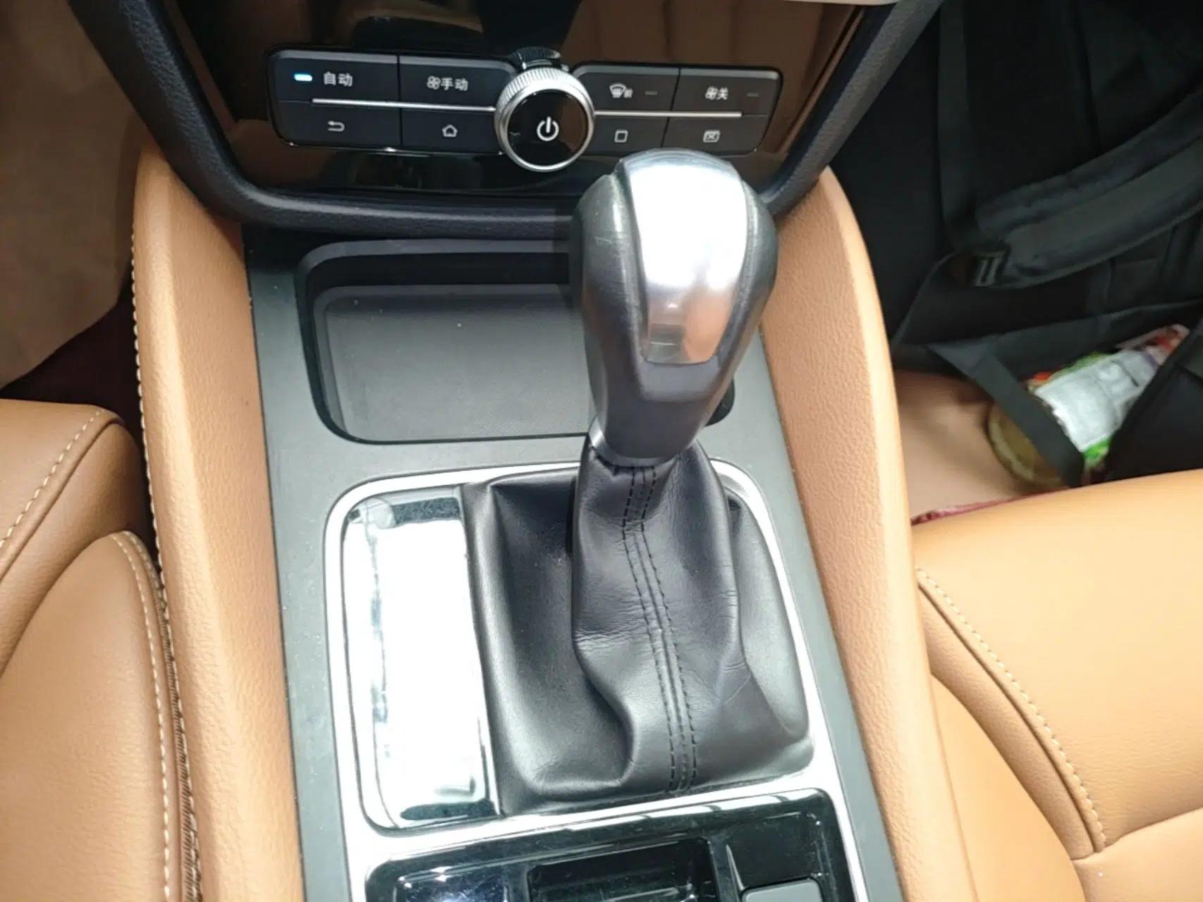 BYD Song MAX 2018 1.5T Automatic Smart Connect Elite Model with 6 Seats — миниатюра 21