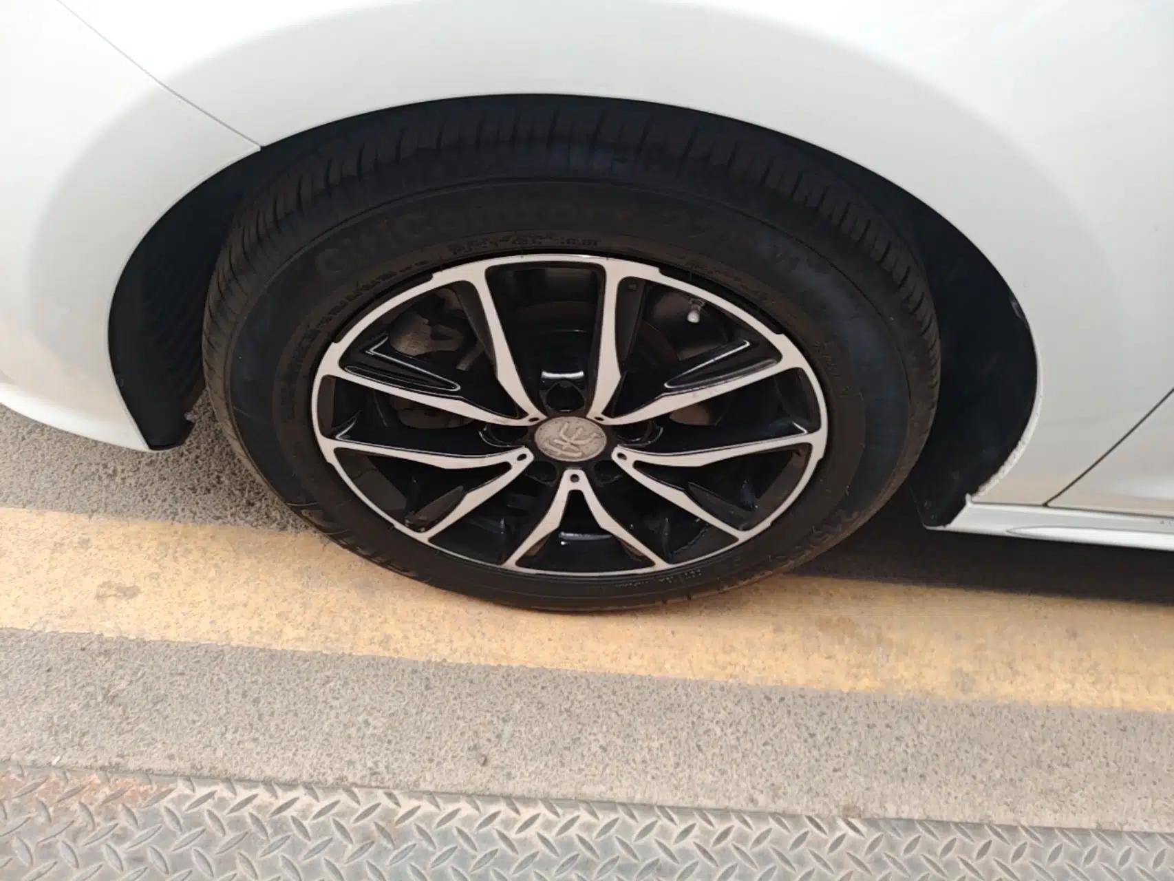 BYD Song MAX 2018 1.5T Automatic Smart Connect Elite Model with 6 Seats — миниатюра 10