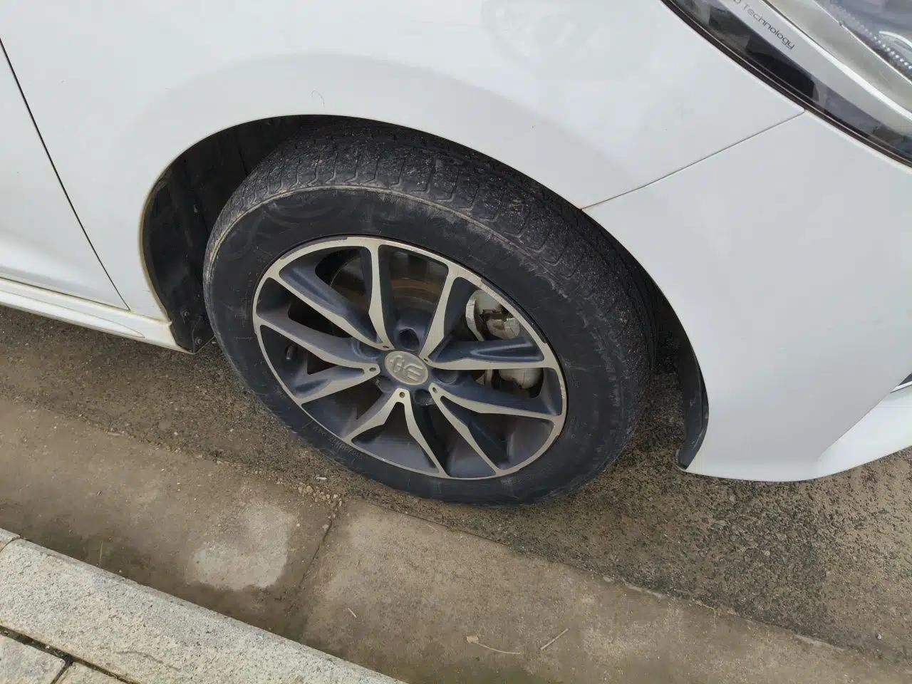 BYD Song MAX 2018 1.5T Manual Smart Connect Luxury 6-Seater — миниатюра 8