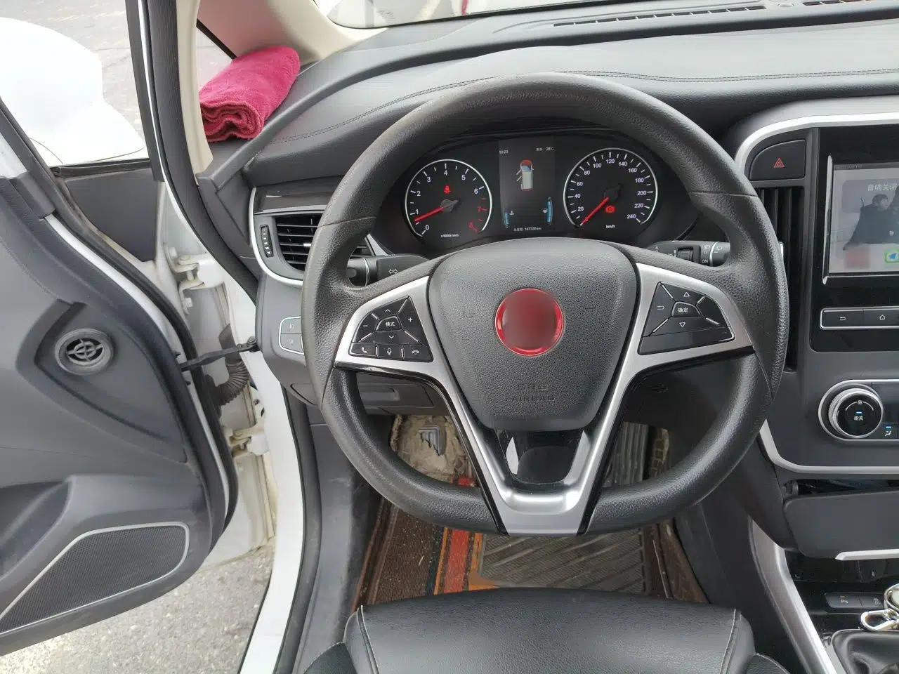 BYD Song MAX 2018 1.5T Manual Smart Connect Luxury 6-Seater — миниатюра 10