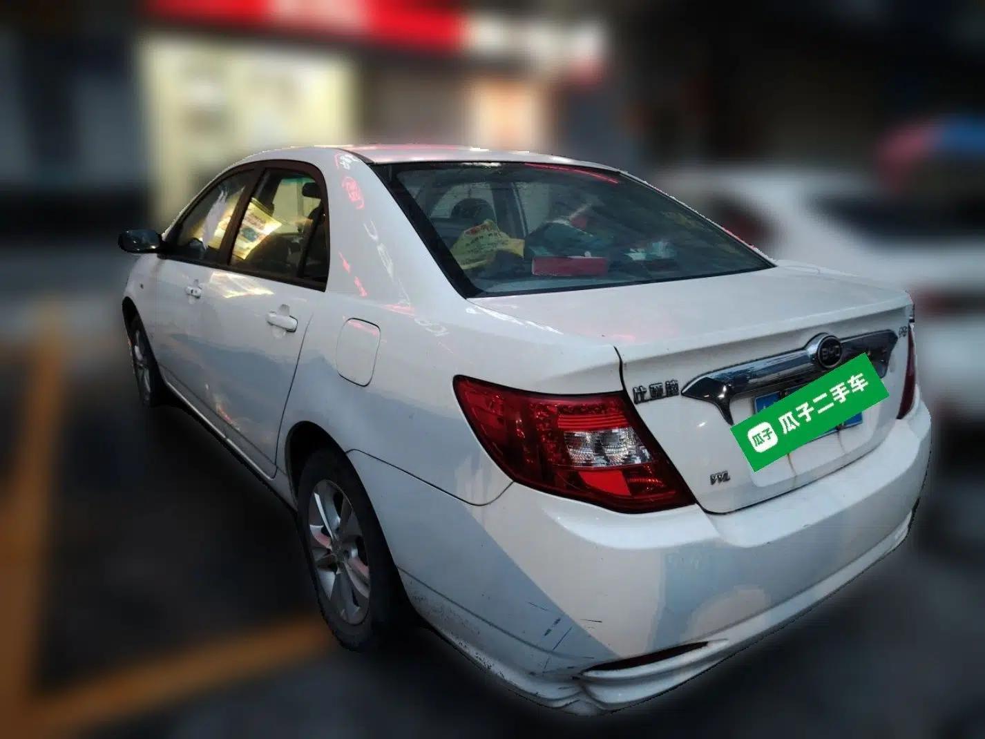 BYD F3 2015 Energy-Saving Edition 1.5L Manual Luxury Model — миниатюра 4