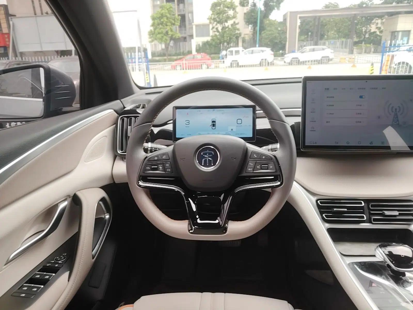 BYD Song Pro New Energy 2024 HONOR Edition DM-i 110KM Beyond Model — миниатюра 13