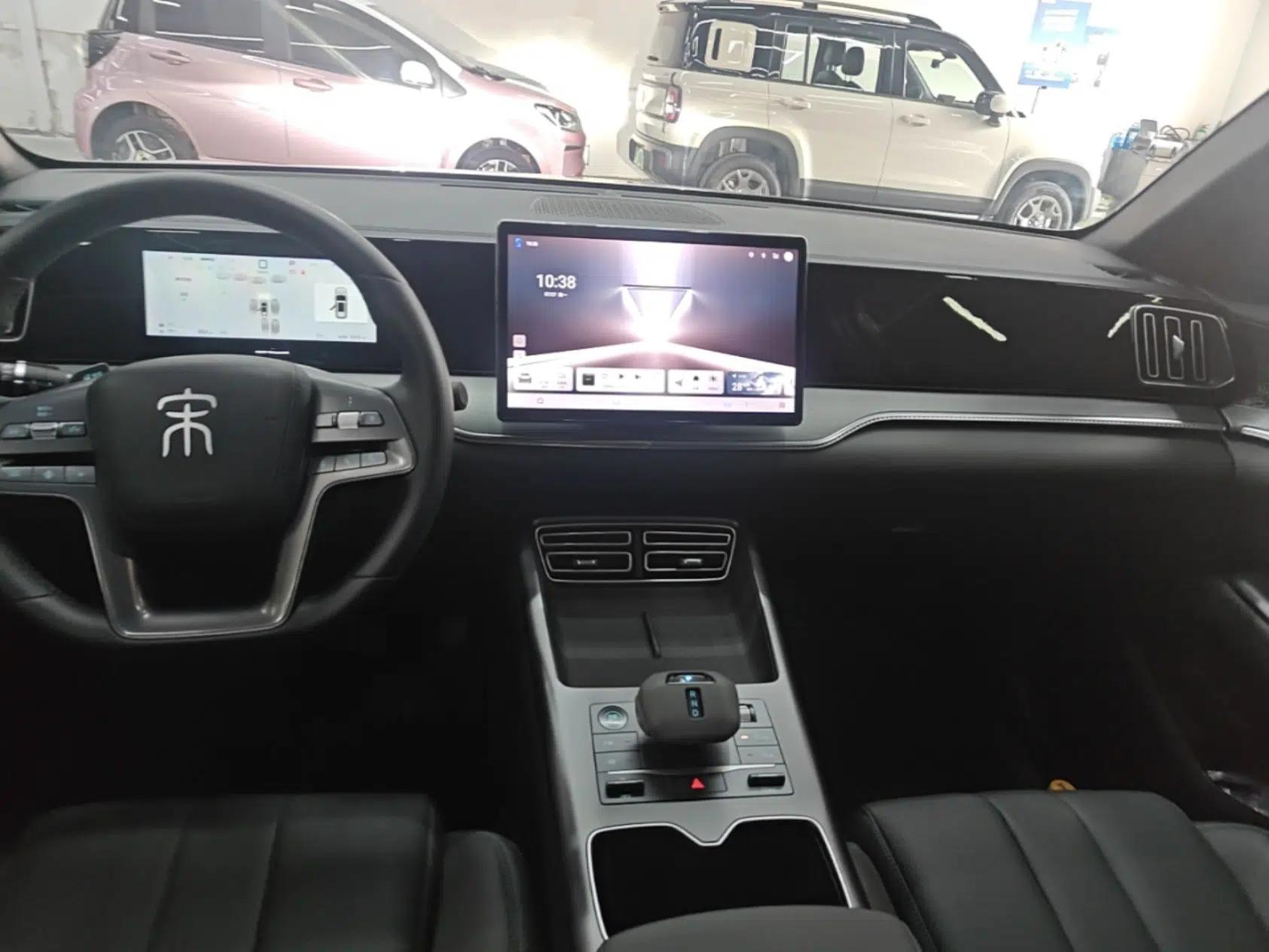 BYD Song Pro New Energy 2025 2nd Generation Intelligent Driving Version DM-i 75KM Leading Edition — миниатюра 15