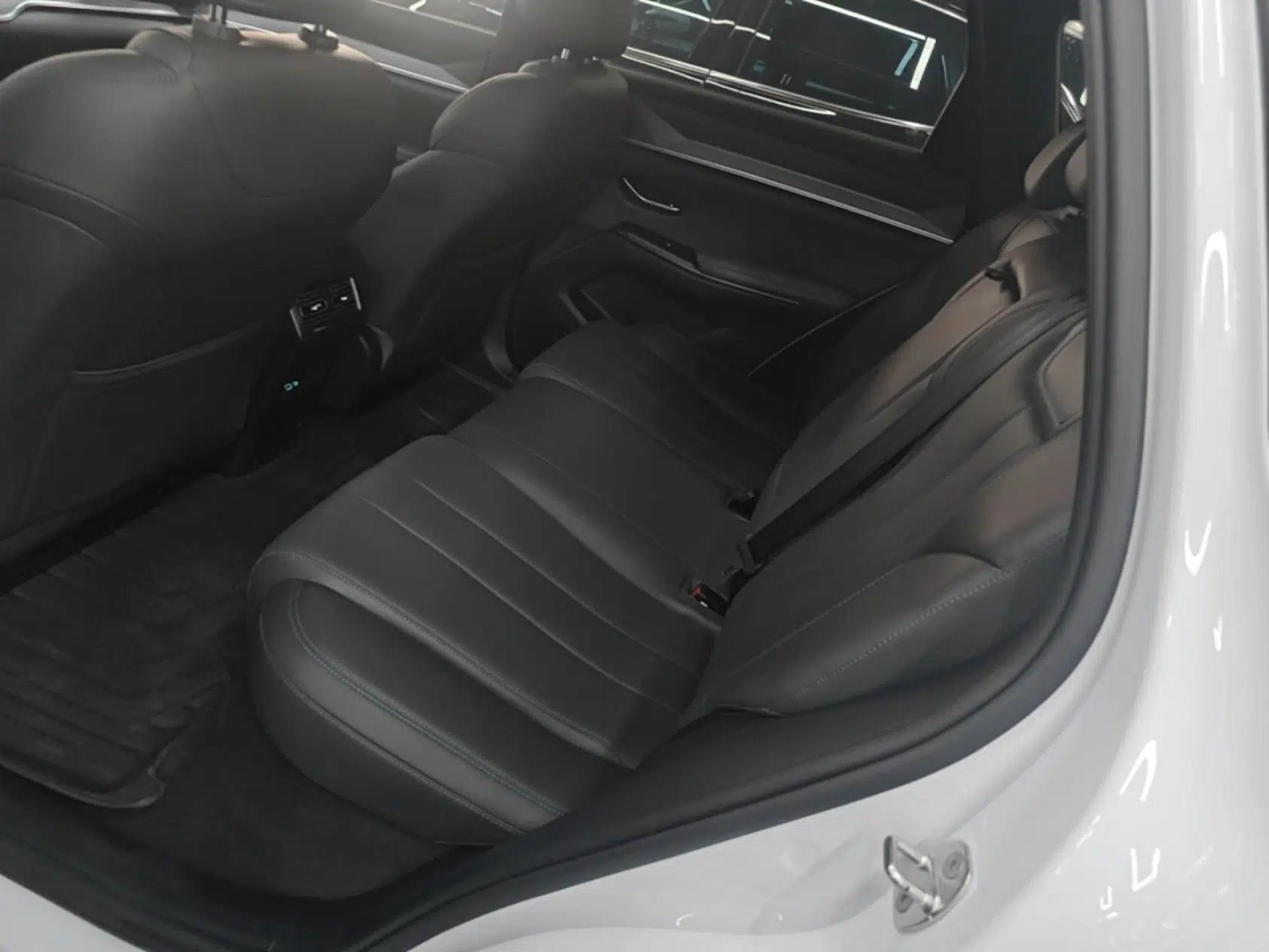 BYD Song Pro New Energy 2025 2nd Generation Intelligent Driving Version DM-i 75KM Leading Edition — миниатюра 20