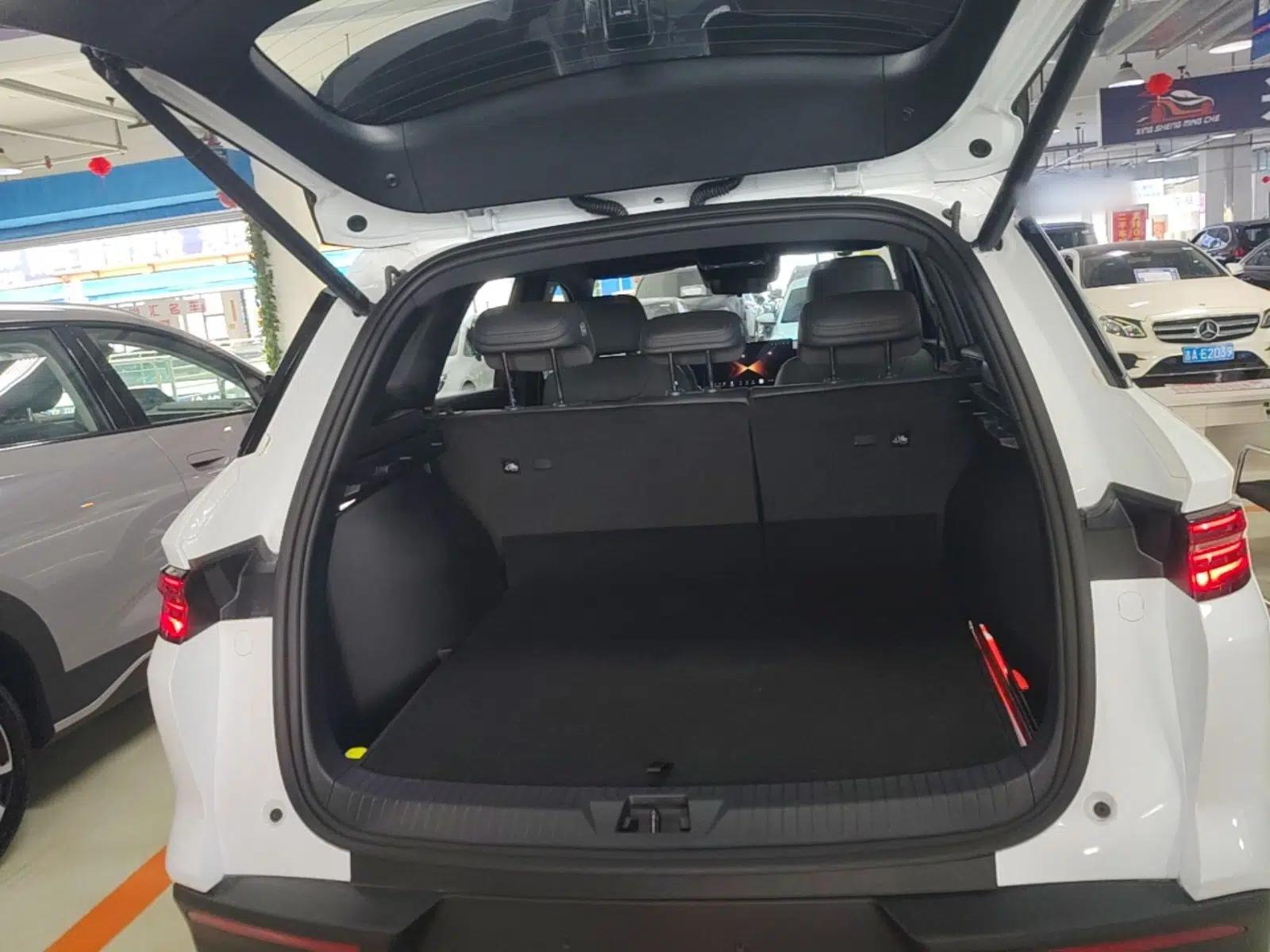 BYD Song Pro New Energy 2026 Model DM-i 220KM Beyond Version — миниатюра 22