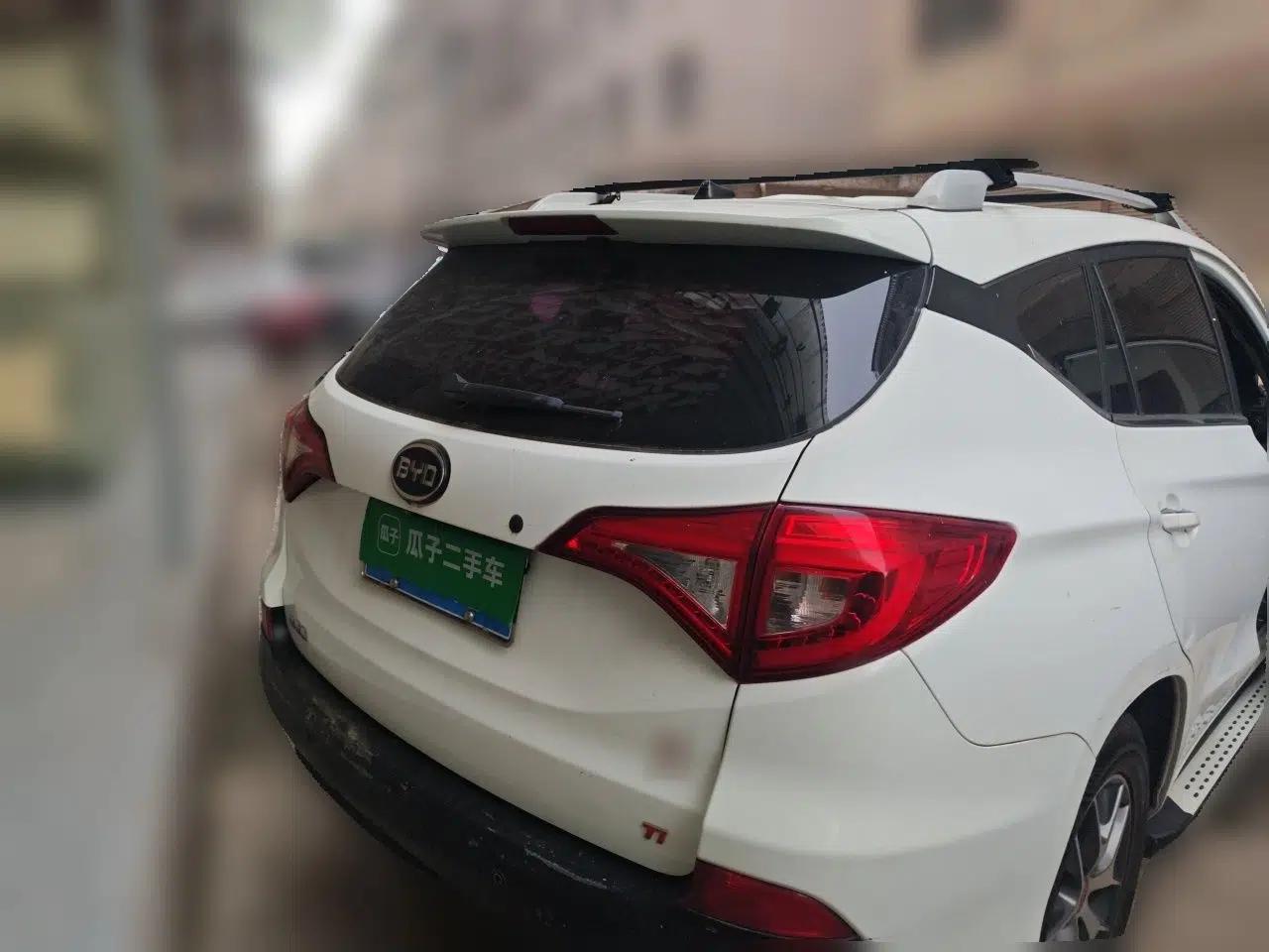 BYD Song 2016 GaiShi Edition 1.5TI Manual Elite Model — миниатюра 6