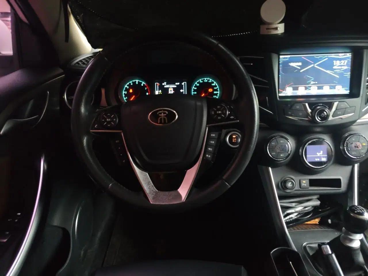 BYD Song 2016 GaiShi Edition 1.5TI Manual Elite Model — миниатюра 10