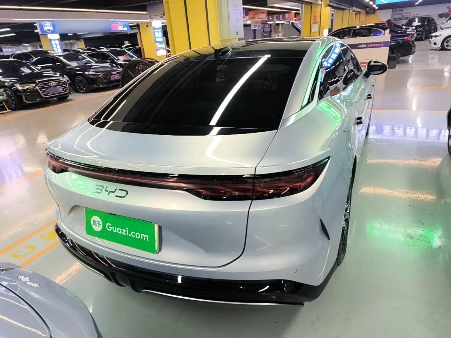 BYD Han L 2025 EV Four-Wheel Drive LiDAR Flagship Model — миниатюра 5