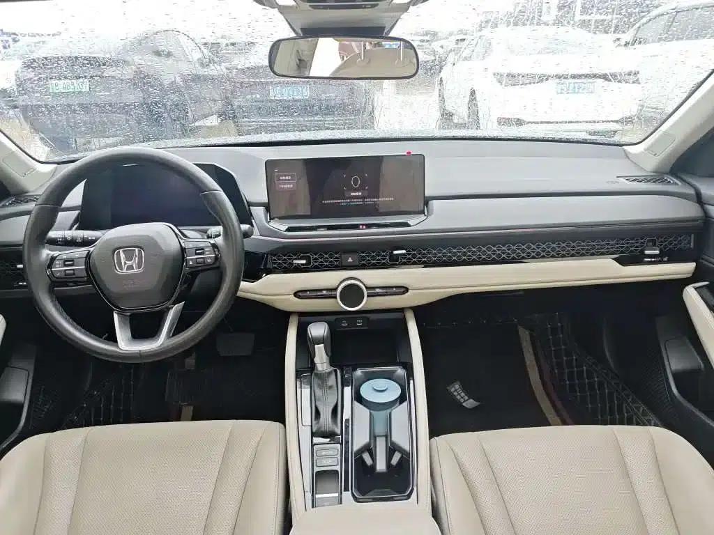 Accord 2024 260TURBO Premium Edition — миниатюра 2