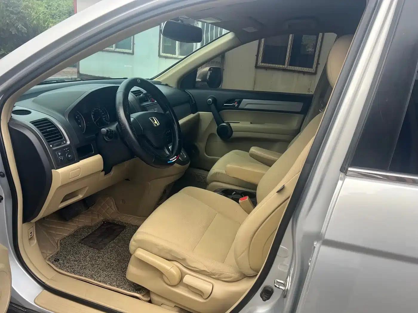 Honda CR-V 2010 2.0L Automatic 2WD Urban Edition — миниатюра 7