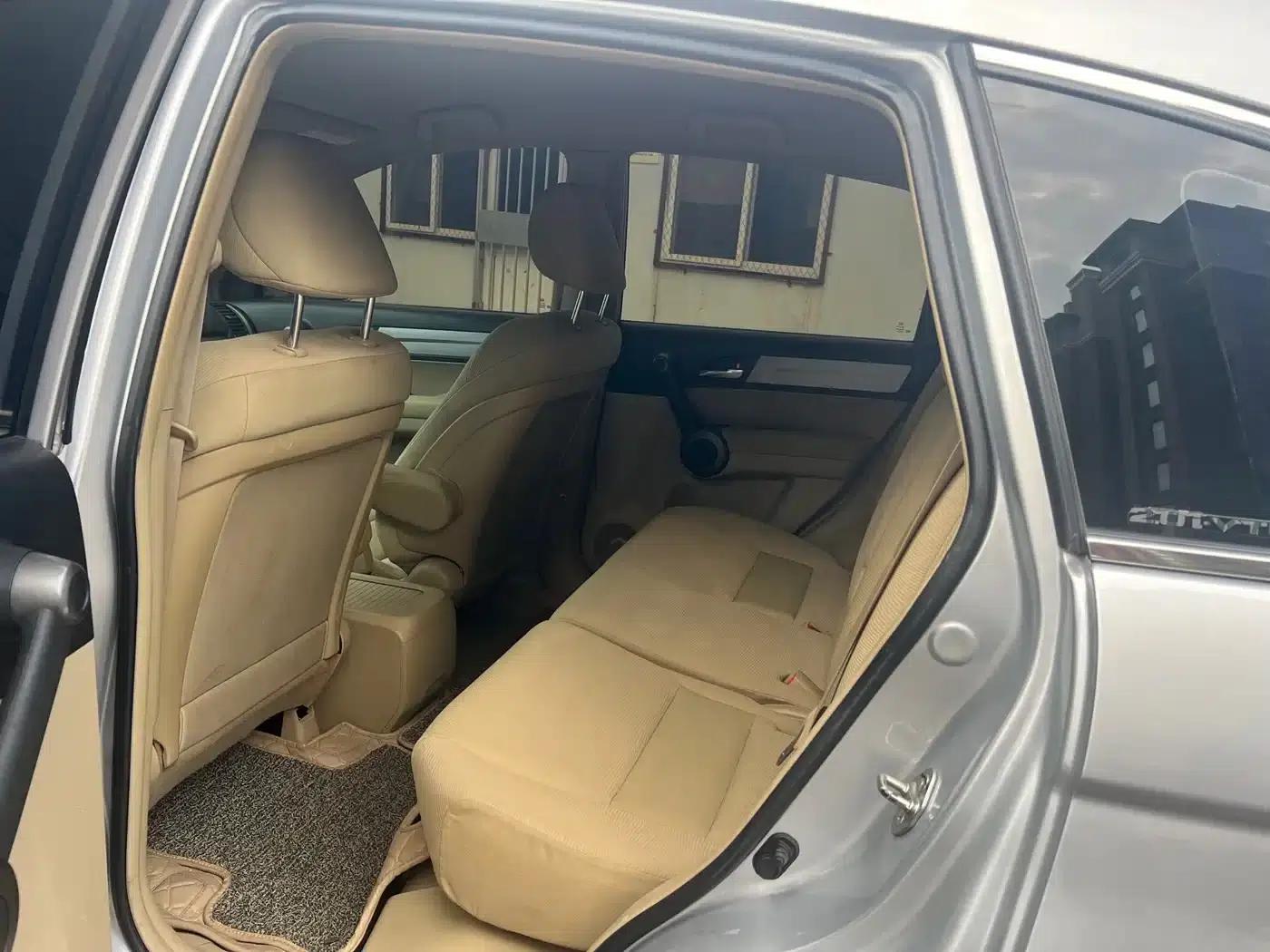Honda CR-V 2010 2.0L Automatic 2WD Urban Edition — миниатюра 8