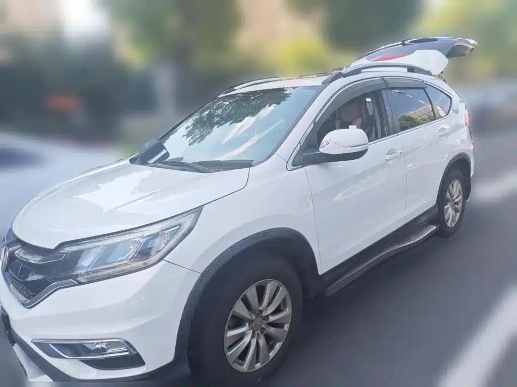 Honda CR-V 2015 2.0L 2WD Fashion Edition — миниатюра 1