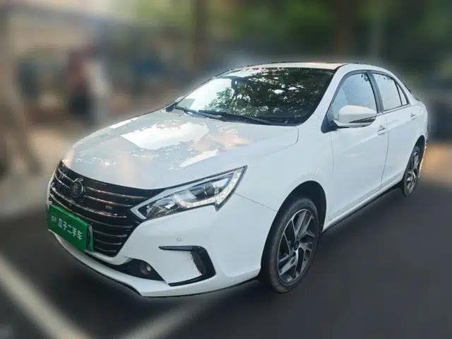 BYD Qin New Energy 2018 Qin EV450 Smart Connect Prestige Model