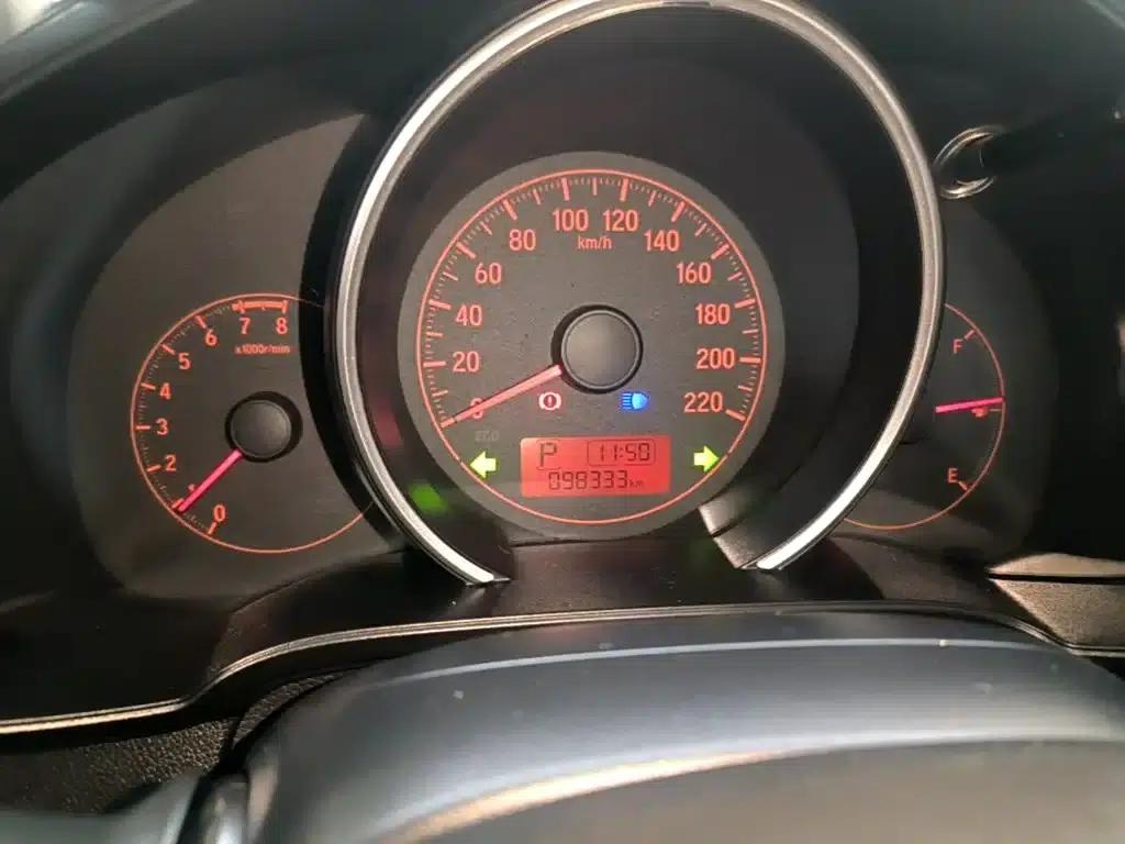 Honda Fit 2018 1.5L CVT Sport Edition — миниатюра 12