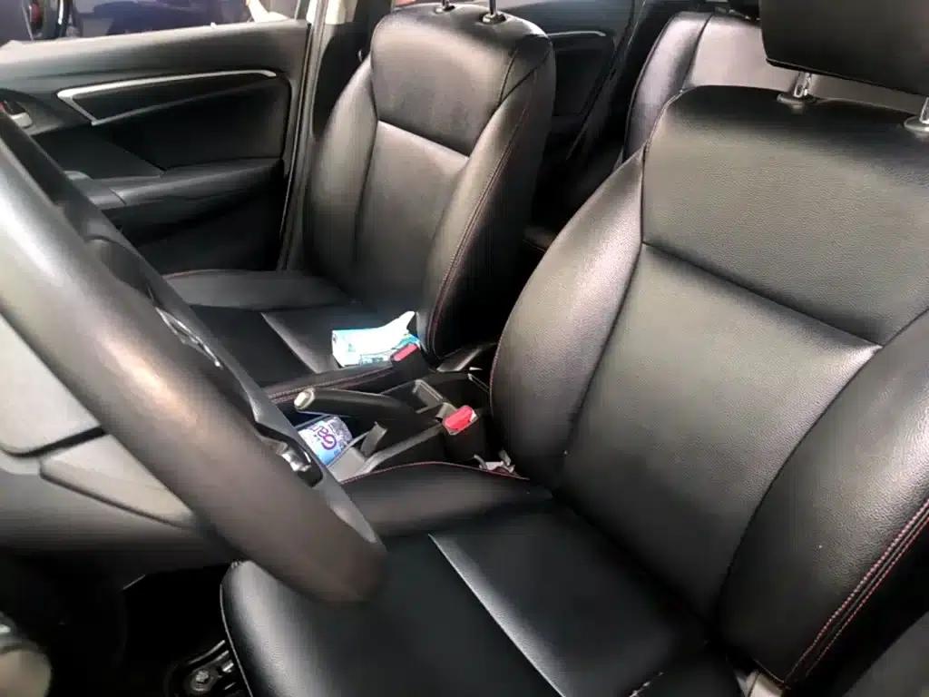 Honda Fit 2018 1.5L CVT Sport Edition — миниатюра 15