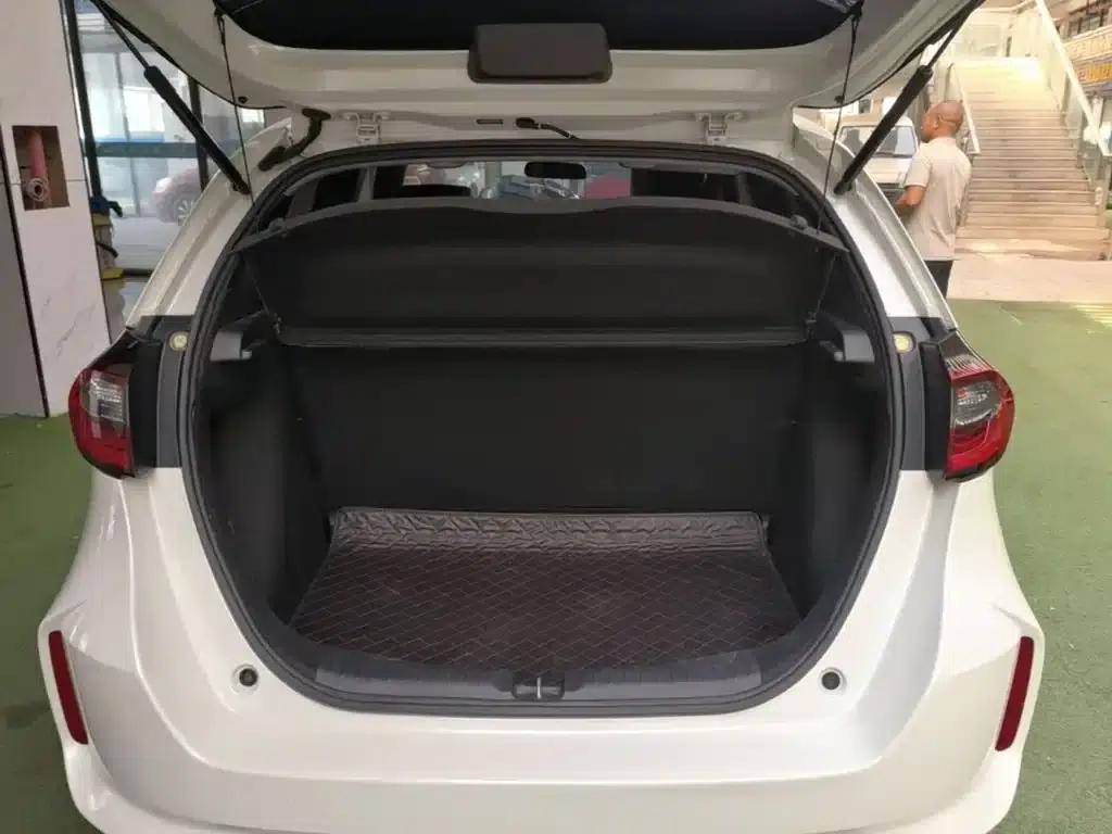 Honda Fit 2023 1.5L CVT Trend Edition — миниатюра 19