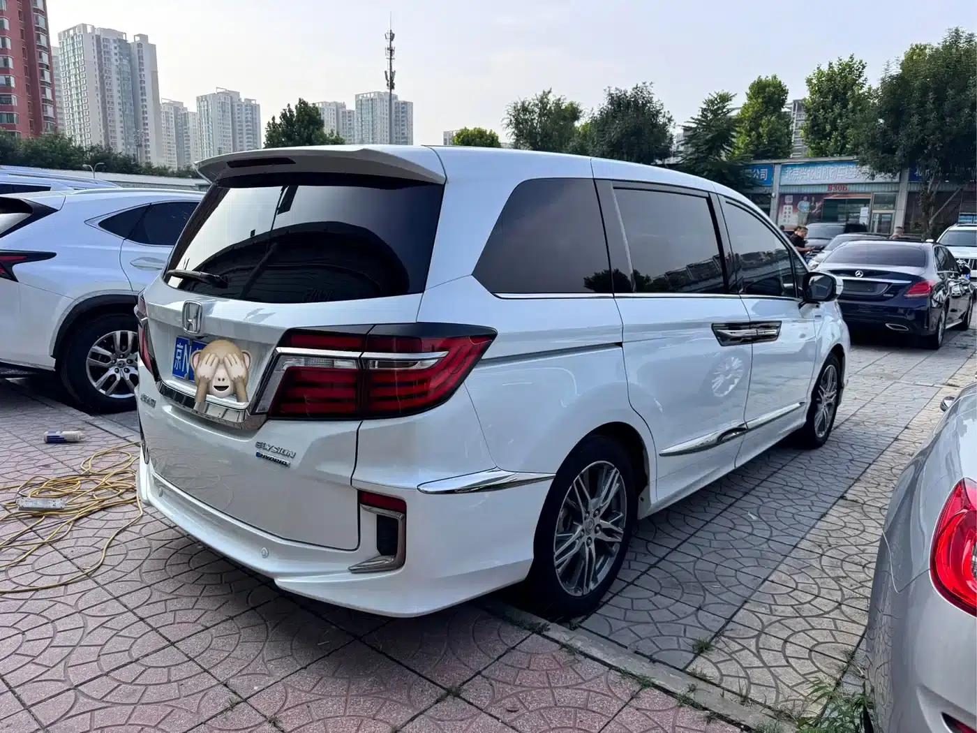 Elysion 2019 2.0L Hybrid Luxury Edition — миниатюра 2