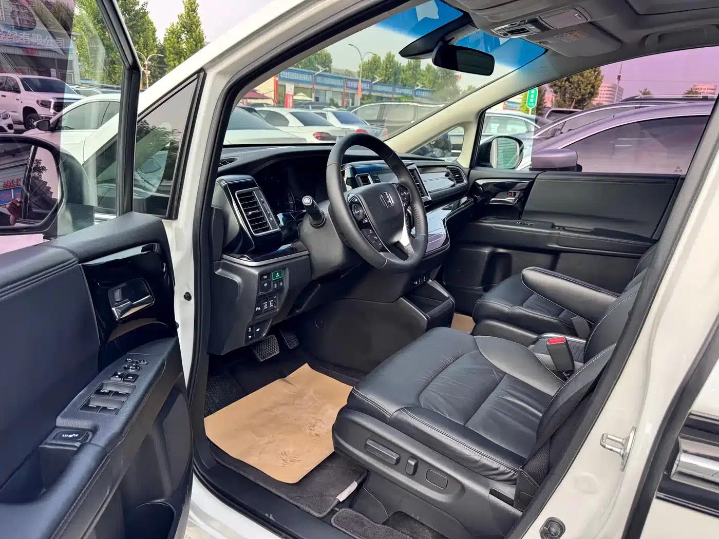 Elysion 2019 2.0L Hybrid Luxury Edition — миниатюра 5