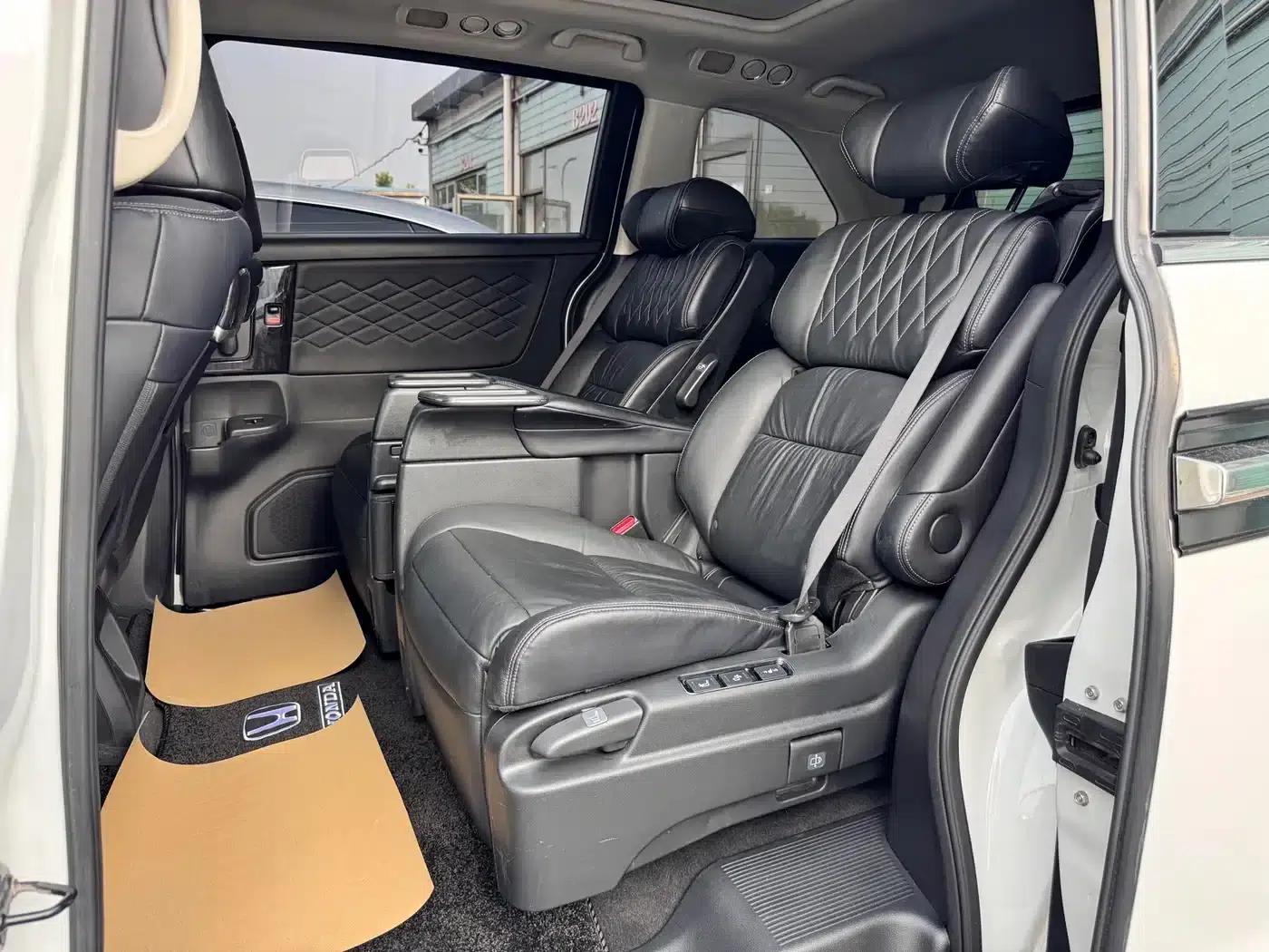 Elysion 2019 2.0L Hybrid Luxury Edition — миниатюра 6