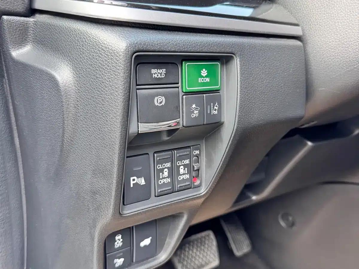Elysion 2019 2.0L Hybrid Luxury Edition — миниатюра 8