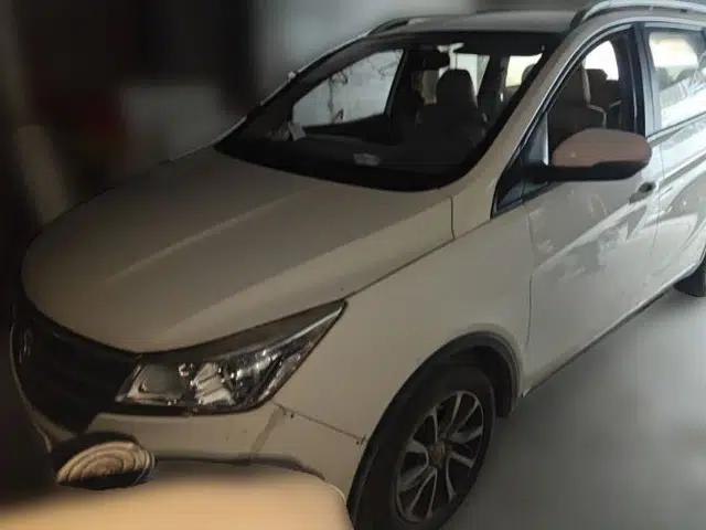Baojun 730 2017 1.5T Manual Fashion Version 7 Seats China V Emission Standard