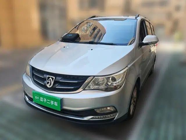 Baojun 730 2015 1.8L Manual Luxury Navigation ESP Version 7-seater
