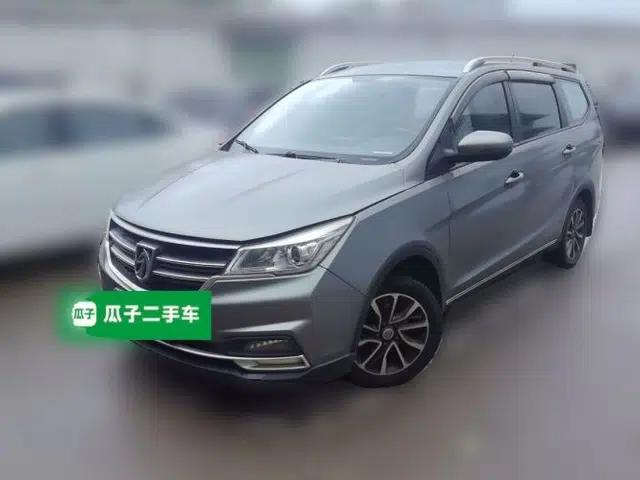 Baojun 730 2019 1.5L Manual Fashion Model 7-seater China VI