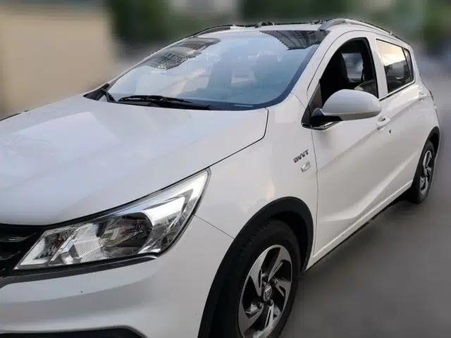 Baojun 310 2017 1.5L Automatic Fashion Model