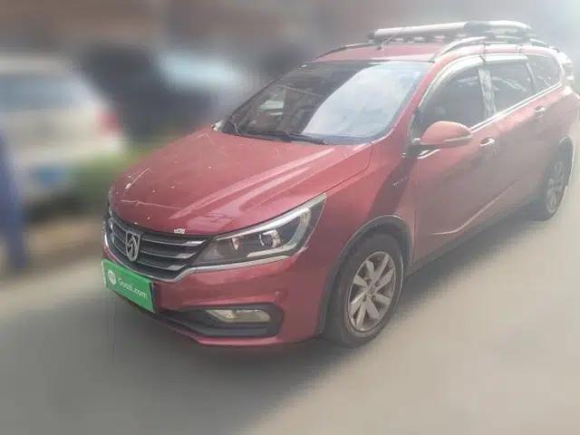 Baojun 310W 2017 1.5L Manual Fashion Model China V