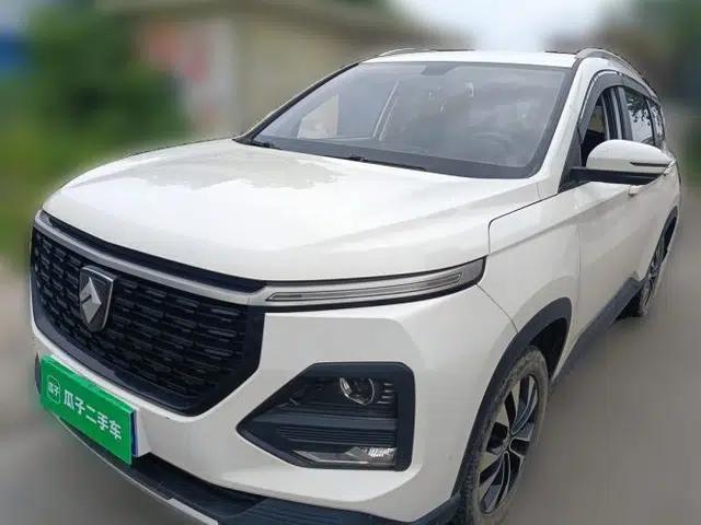Baojun 530 2020 1.5T Manual Luxury Version 7 Seats