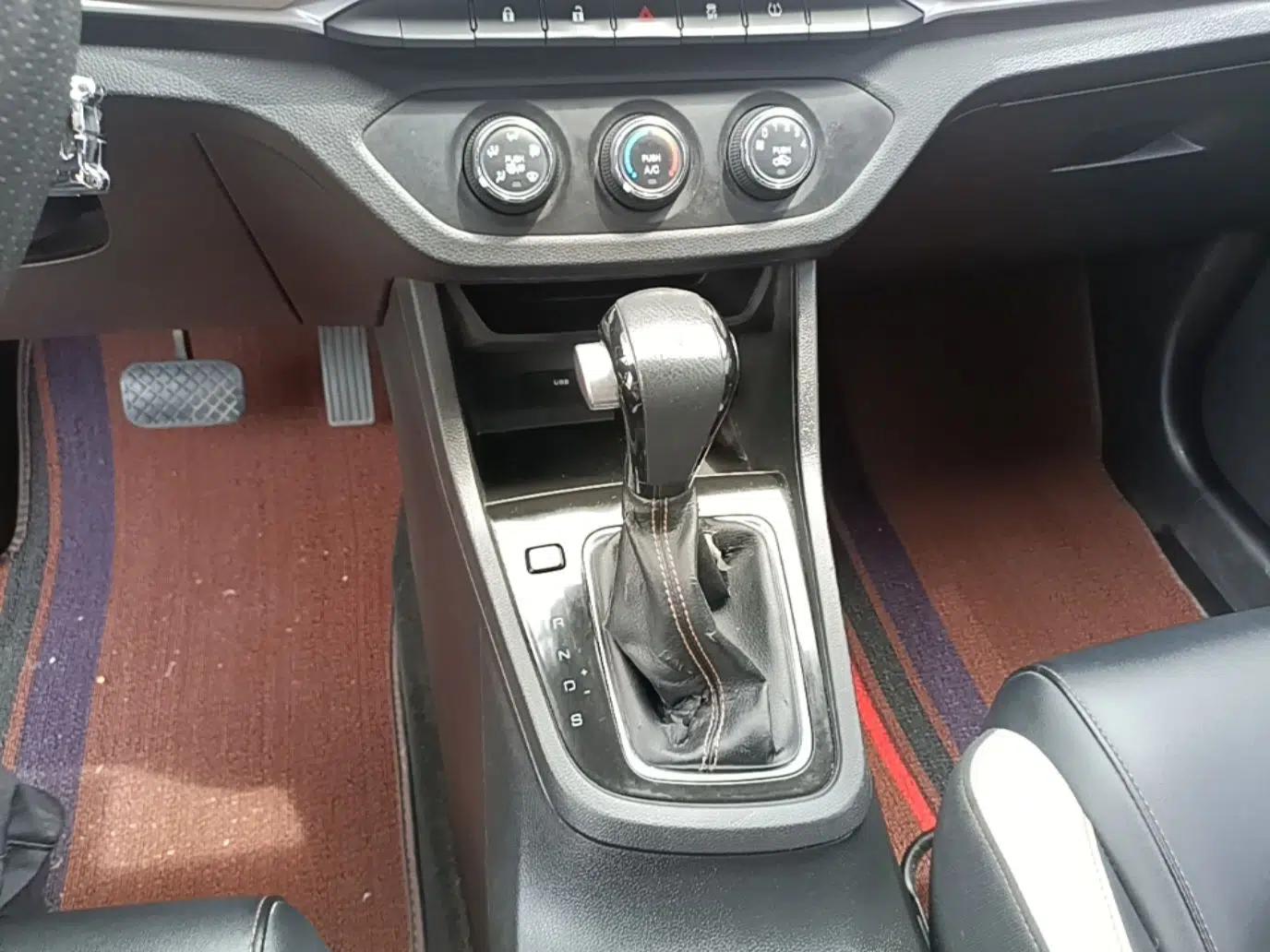 Baojun 360 2019 1.5L CVT Elite Version China VI — миниатюра 16