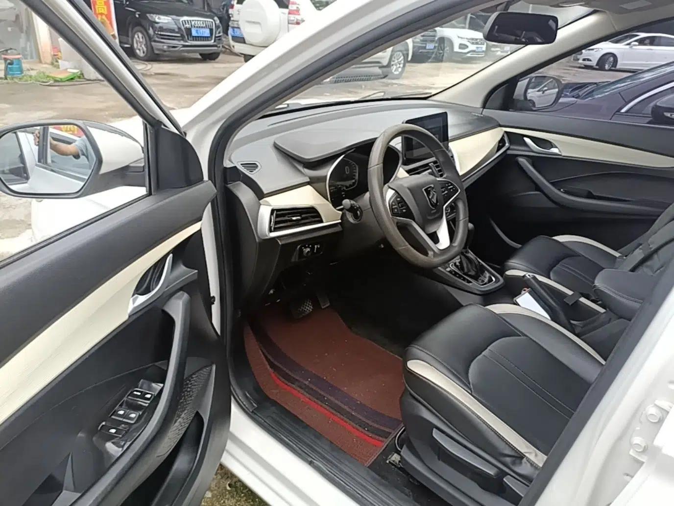 Baojun 360 2019 1.5L CVT Elite Version China VI — миниатюра 18
