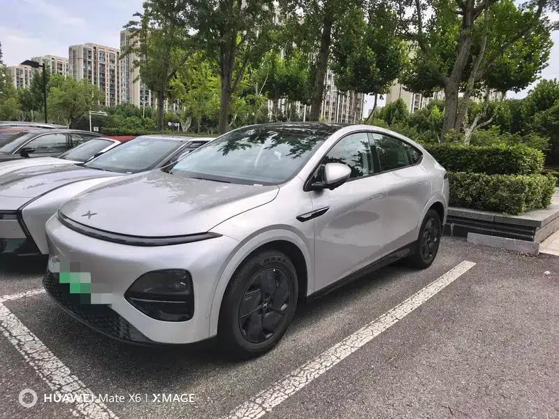 XPeng G6 2025 Pure Electric 625 Long Range Max Technology Edition — миниатюра 1