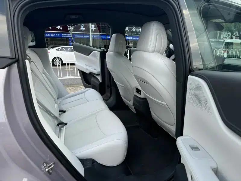 XPeng G6 2025 Pure Electric 625 Long Range Max Technology Edition — миниатюра 13