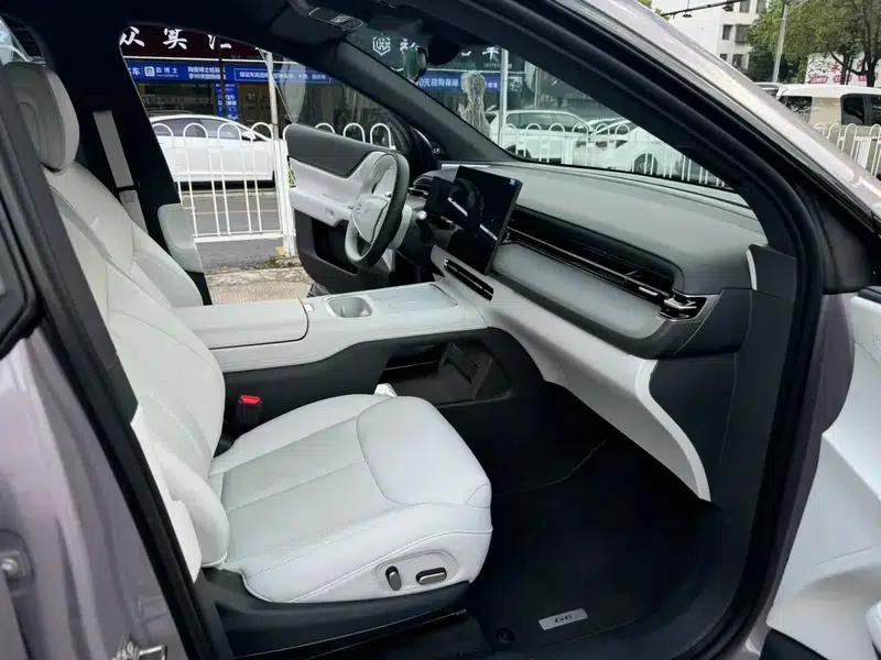 XPeng G6 2025 Pure Electric 625 Long Range Max Technology Edition — миниатюра 10