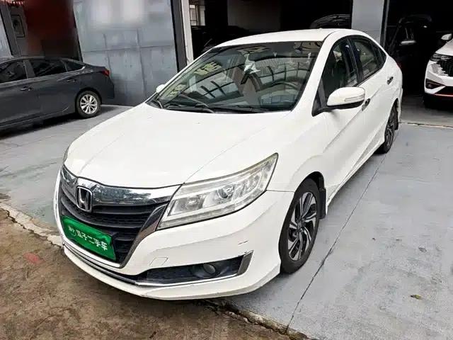 2016 Honda Crider 1.8L CVT Comfort Edition