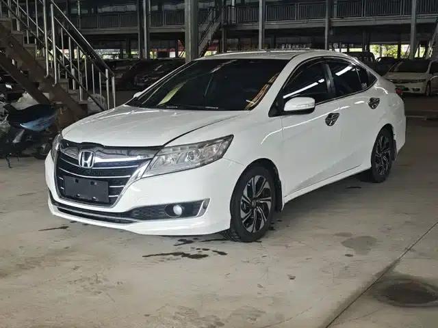 2016 Honda Crider 1.8L CVT Comfort Edition