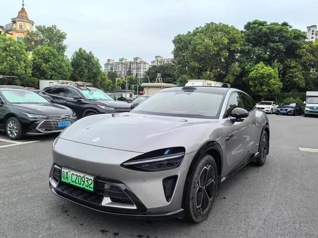 Xiaomi YU7 2025 All-Wheel Drive Pro Edition