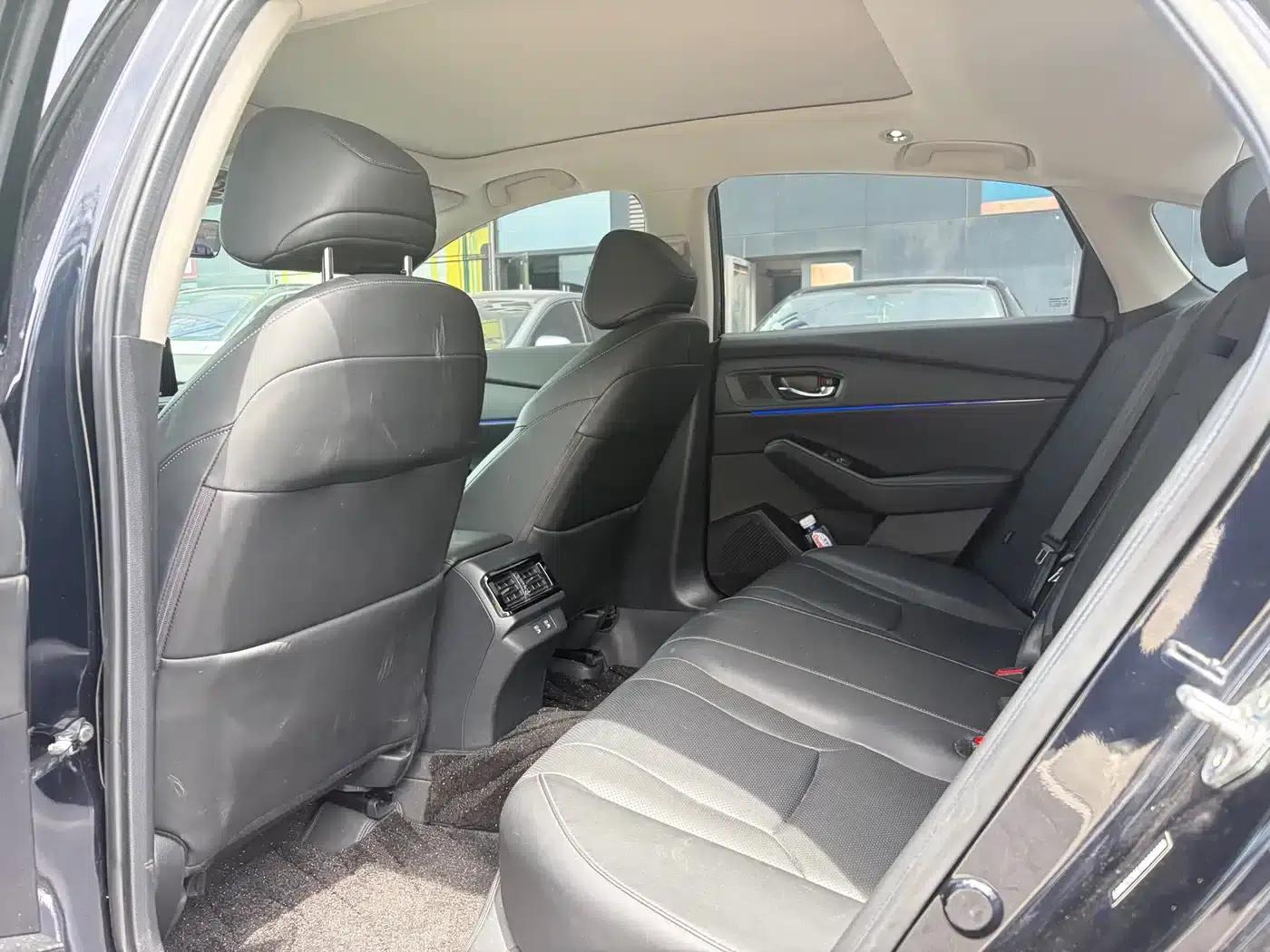 Accord PHEV 2023 2.0L e:PHEV Luxury Edition — миниатюра 6
